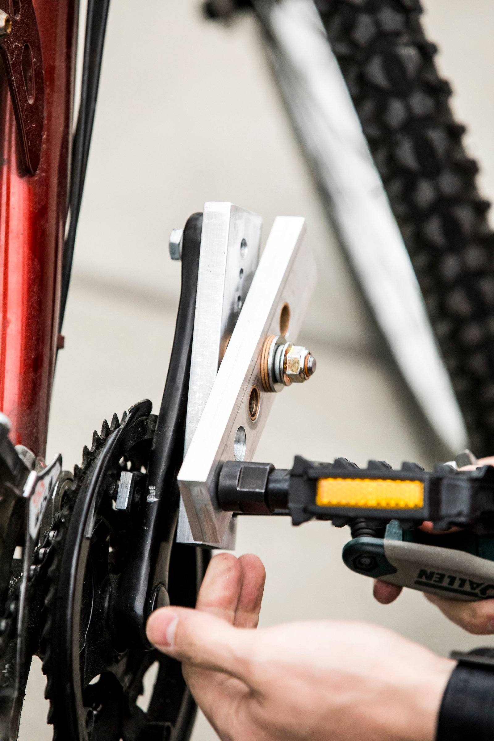 Adapted bike pedal helps those with leg issues ride again - BYU