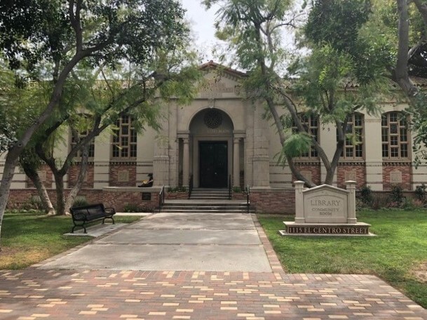 libraryweek2.jpg