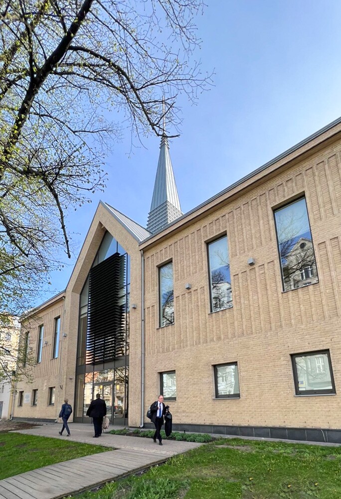 Today’s LDS chapel