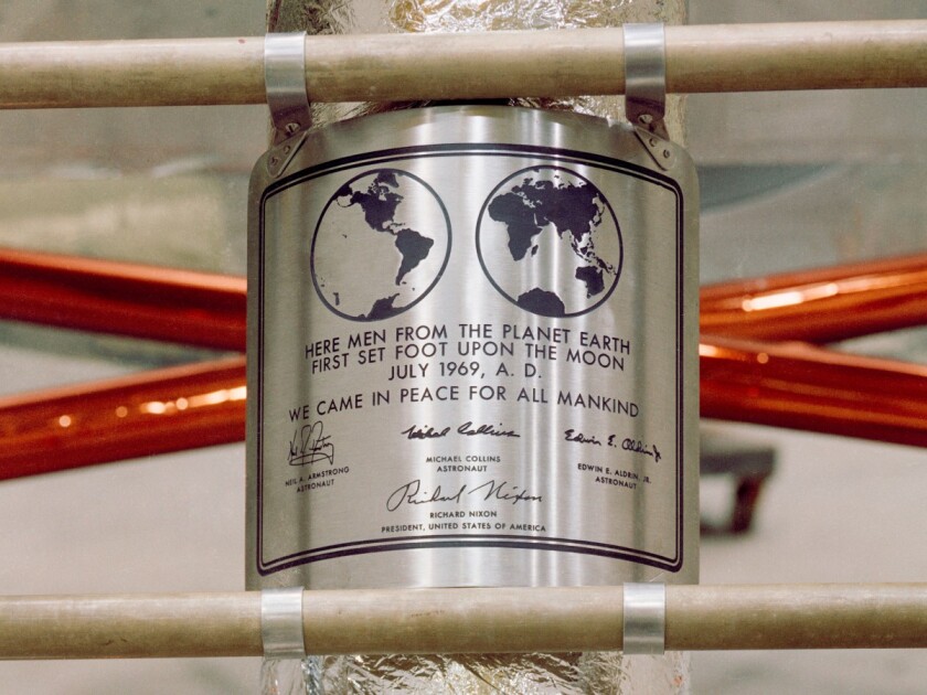 apollo11_1969_Futura.jpg