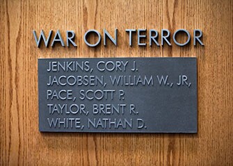 memorial plaque335.jpg