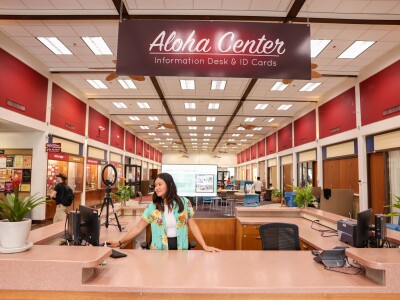 The Aloha Center front desk with a student receptionist
