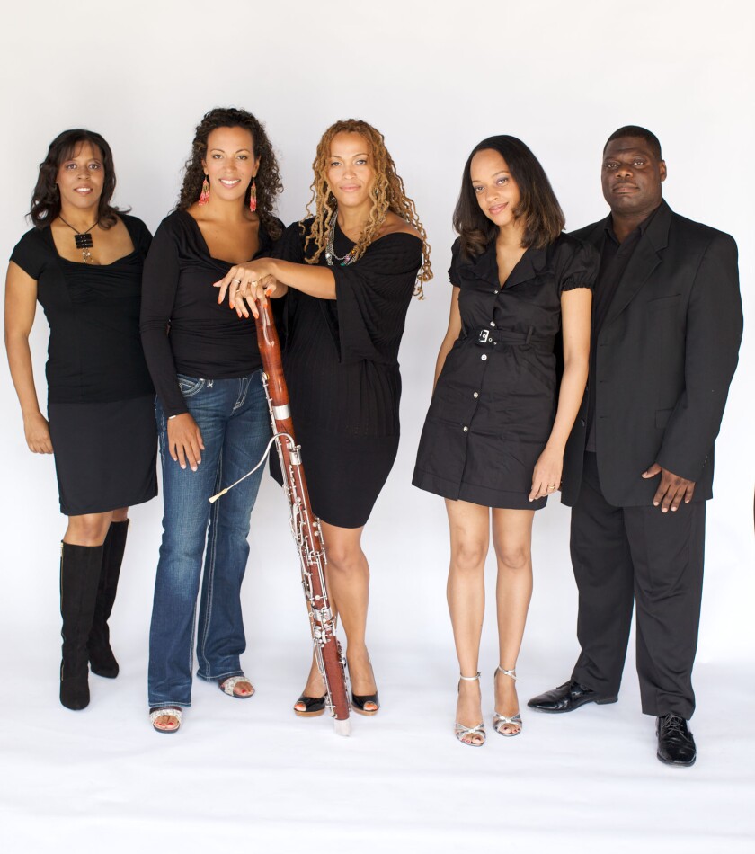 Imani Winds photo.jpg