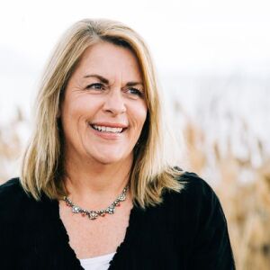 Portrait of Tammy Hill