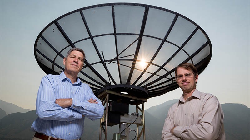 satellite_800.jpg