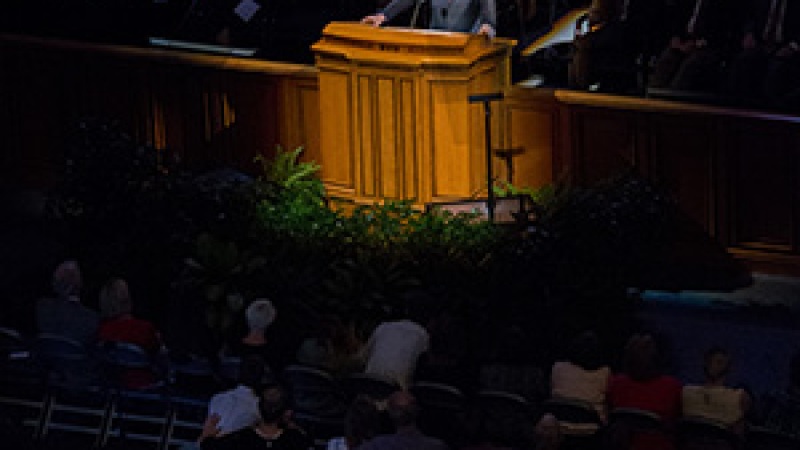 Elder Dallin H. Oaks
