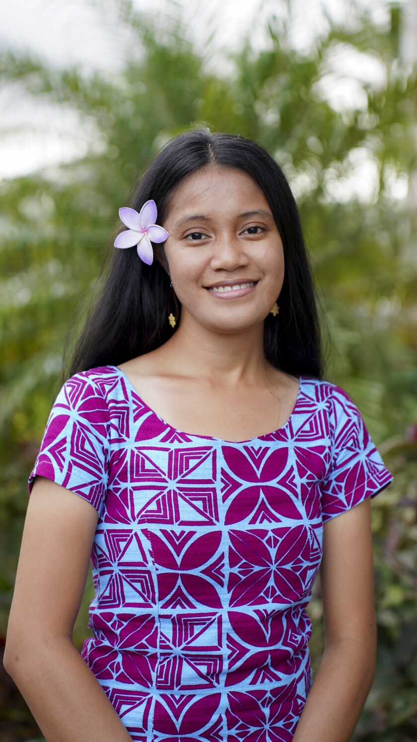 A portait of Lynice Fesolai